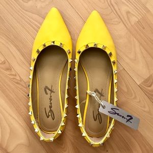 NWT Bright Yellow Seven7 Flats with Studs
